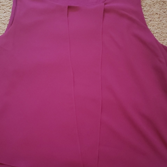 Top - Picture 2 of 4